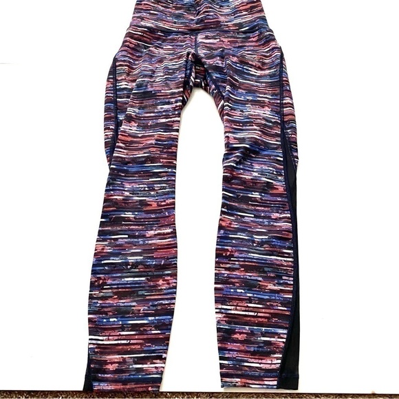 Lululemon train times 7/8 pant 25” Hinshu alpine white multi/black blue size 4 - Picture 6 of 9